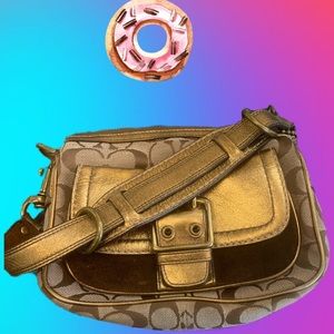 Vintage Coach bag. Special Edition 2004 in great condition!